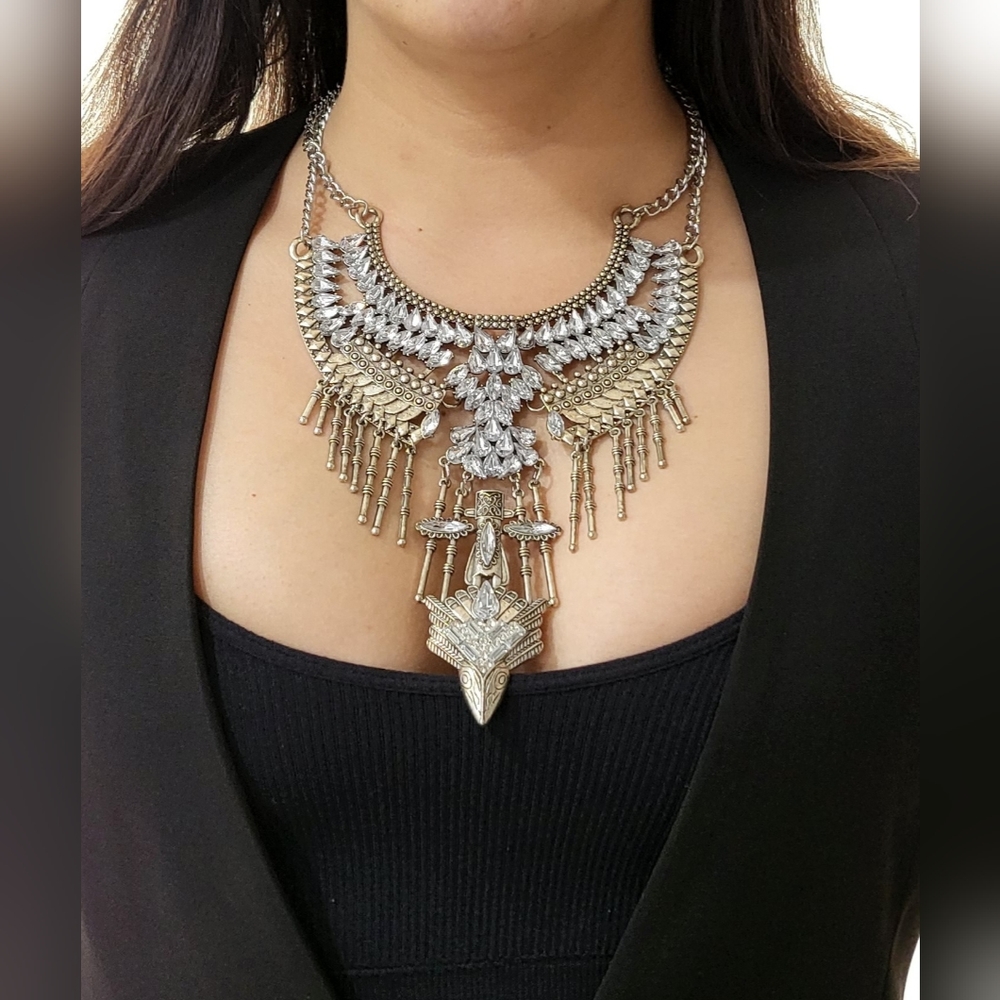 NWOT Tribal Boho Vintage Silver Necklace Choker